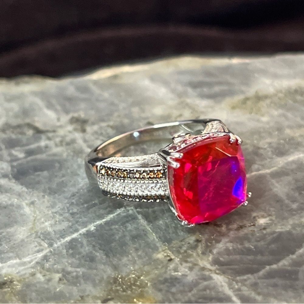 Stunning Volcanic Quartz, Lotus Garnet, White & Chocolate Zircon Platinum Ring 8